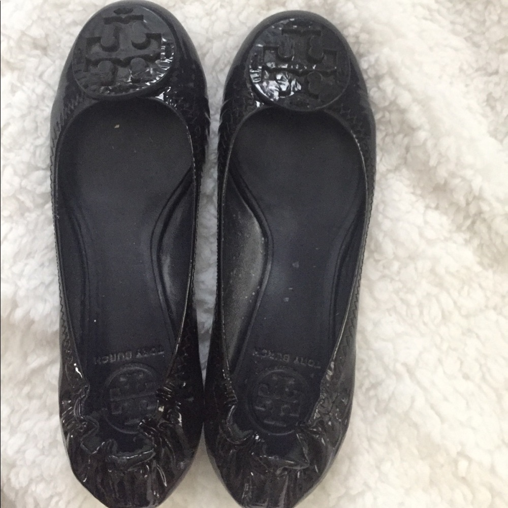 Navy blue Tory Burch size 6 flats.
